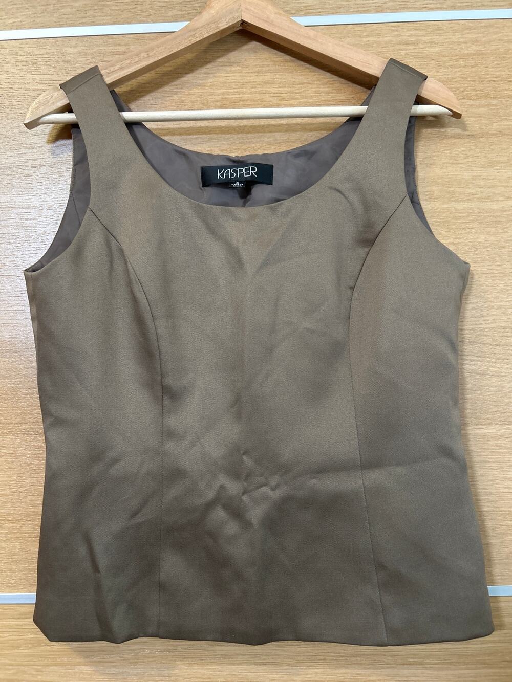 Kasper women's sz 6 Sleeveless Lined Suit Top Shell Brown Side Zip tank